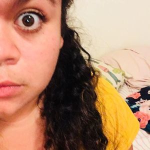 Meet your Posher, Lara